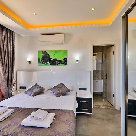 Villa 4 Bedroom With Private Pool Near *