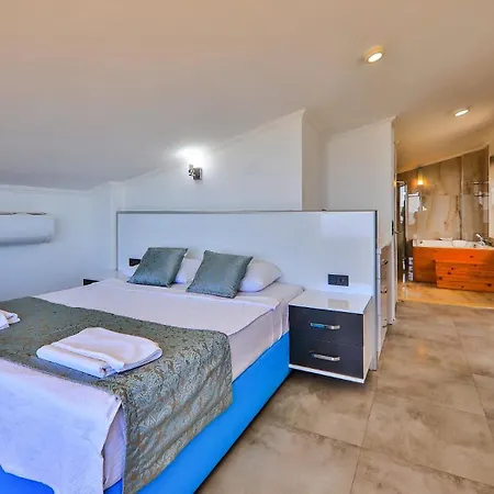 4 Bedroom With Private Pool Near *