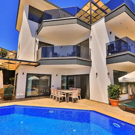 Villa 4 Bedroom 5363 *