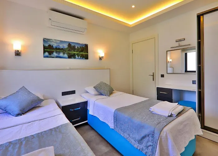 فيلة 4 Bedroom With Private Pool Near كالكان