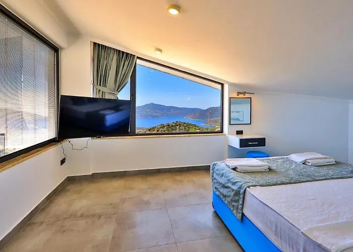 فيلة 4 Bedroom With Private Pool Near كالكان