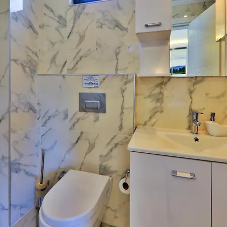 וילה 4 Bedroom With Private Pool Near קלקן
